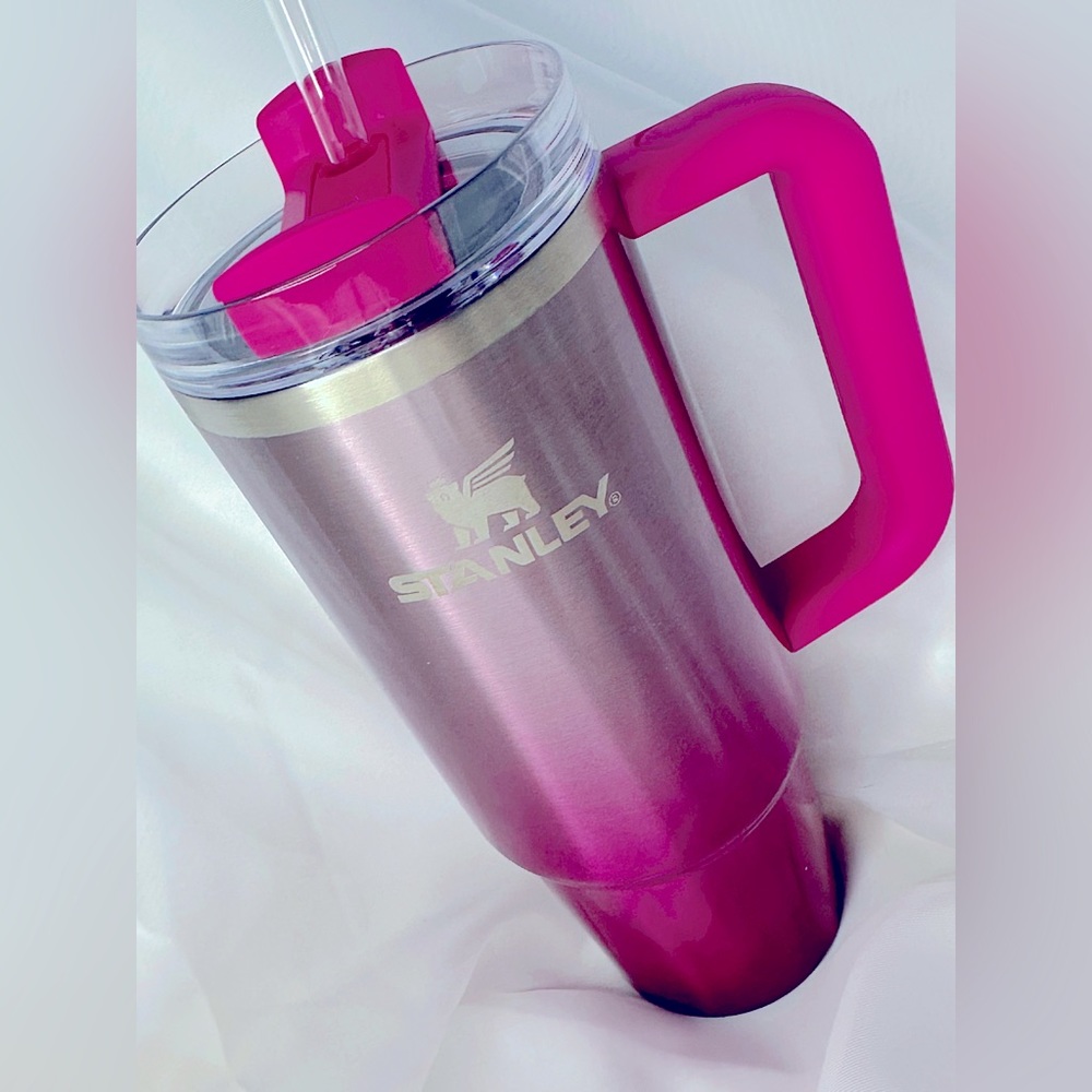 Stanley Tumbler 30oz The Flowstate Quencher H2.0 Camelia Gradient NEW
